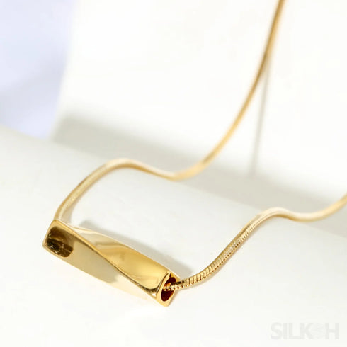 18k Gold Plated Minimalist Clavicle Snake Chain Necklace