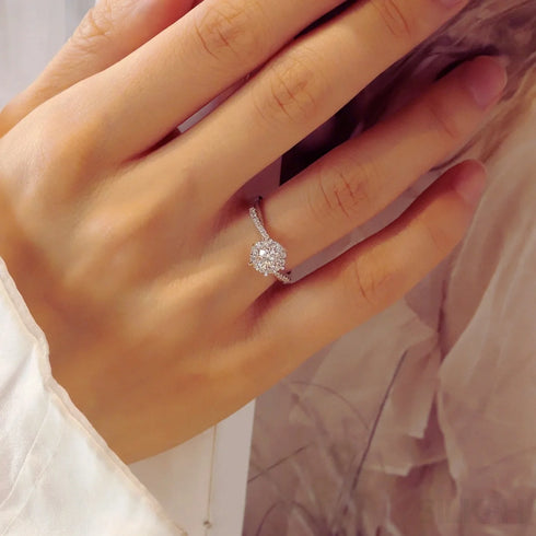 Brilliant Round Cut Moissanite Sterling Silver Twist Ring