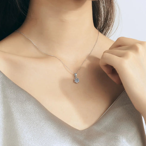 Classic Six Claw 925 Sterling Silver Moissanite Solitaire