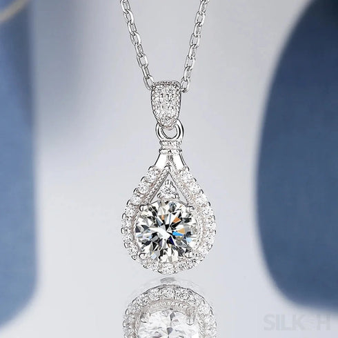 Pear Shaped 925 Sterling Silver Moissanite Necklace Ava