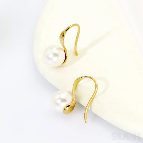 Retro Sterling Silver Freshwater Pearl Hook Earrings Flo