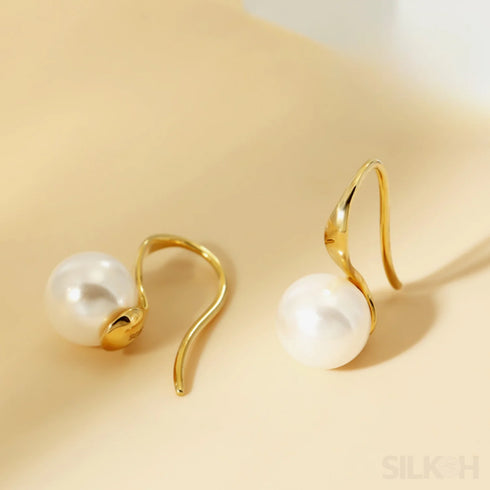 Retro Sterling Silver Freshwater Pearl Hook Earrings Flo