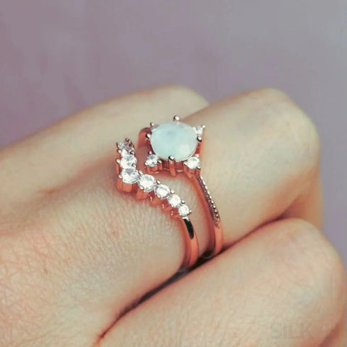 Round Shaped Sterling Silver Moonstone Ring Sky - Jewelry