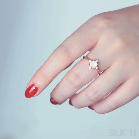 Round Shaped Sterling Silver Moonstone Ring Sky - Jewelry