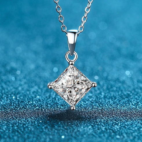 Square Shaped 925 Sterling Silver Moissanite Necklace Dee
