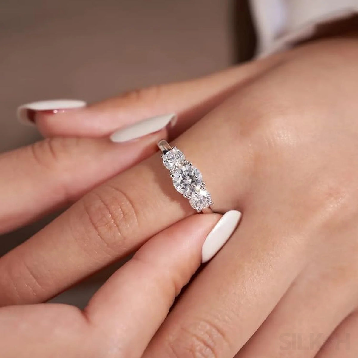 Three Stone Moissanite Pandora Promise Ring Ema – SILKOH